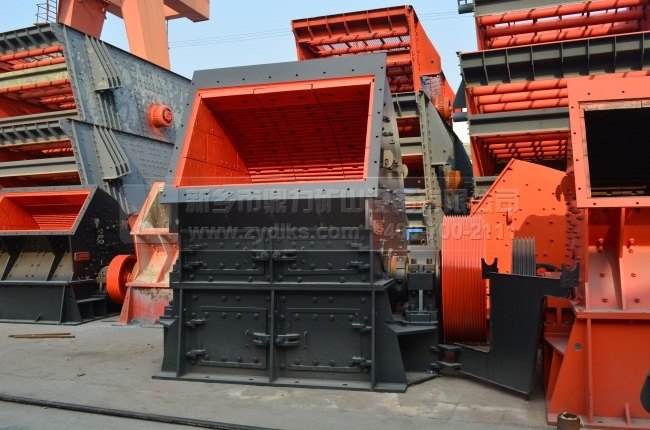 鼎力錘式破碎機(jī)