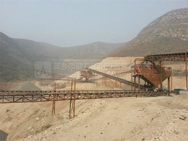 振動(dòng)篩在砂石生產(chǎn)線中的作用