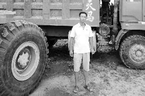 河北農(nóng)民獲破碎機