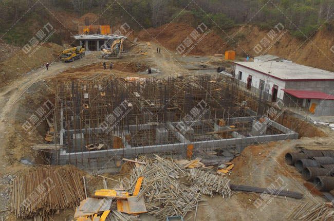 �����v�R��_ɽ�h����b¡�ν��ĕr�a2500-3000��ʯ�����a��