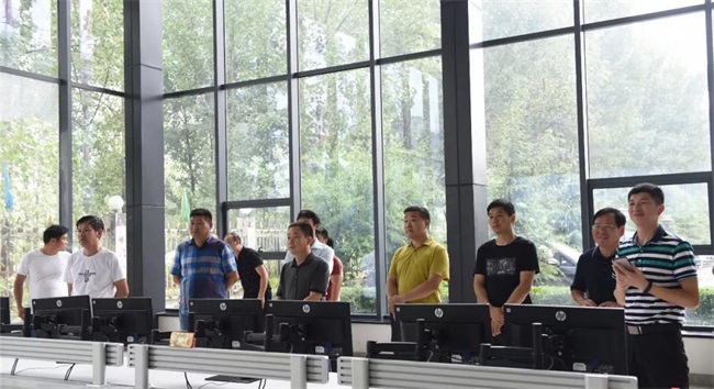 ����F(tu��n)�ڶ����̄�(w��)̽ӑ�F(xi��n)��