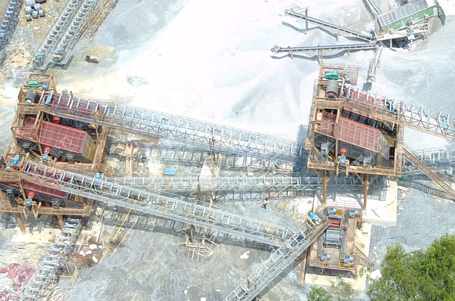 日產(chǎn)萬噸砂石料破碎篩分生產(chǎn)線