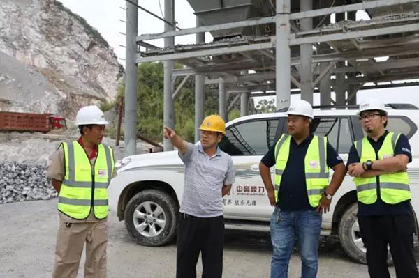 ���L�F��c��ʯɽ��ʯ������(j��ng)�����F��F(xi��n)������