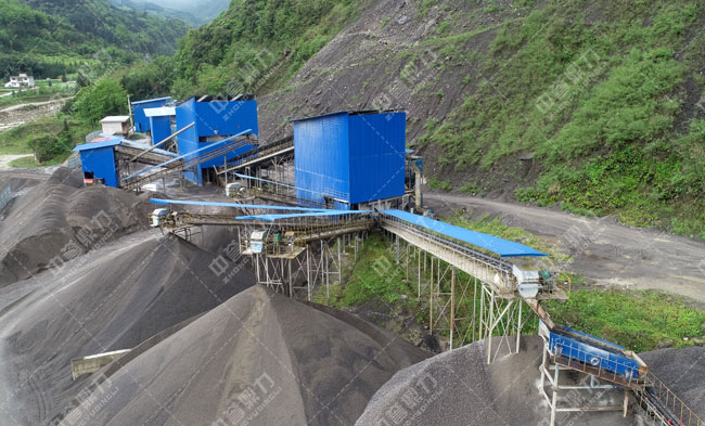 密閉的生產(chǎn)線設(shè)備