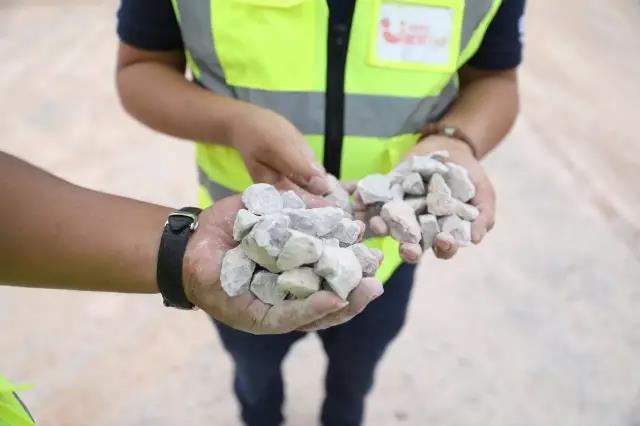 �ۺ����(w��)�F(tu��n)꠬F(xi��n)���鿴ʯ��Ʒ�|(zh��)