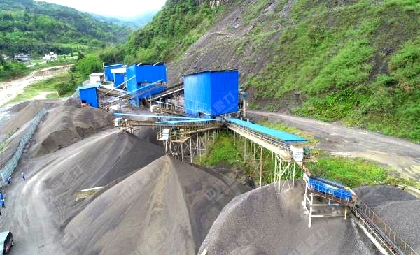 ��Ʒʯ���϶�