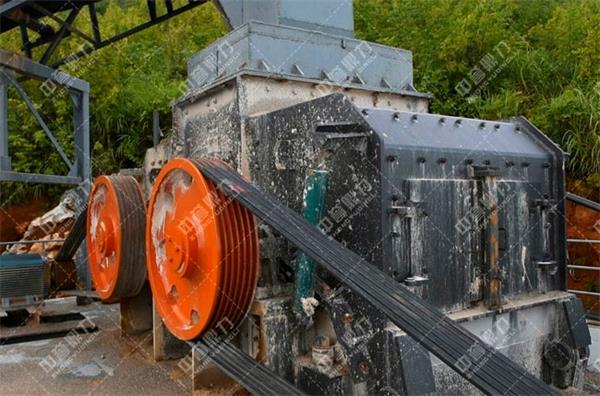 打砂機(jī)生產(chǎn)現(xiàn)場