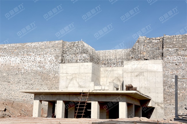 ������C(j��)���ς}(c��ng)���õ�λ��