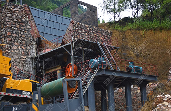 顎式破碎機支撐基礎(chǔ)