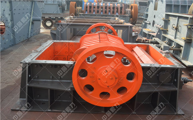 錘破內(nèi)部結(jié)構(gòu)